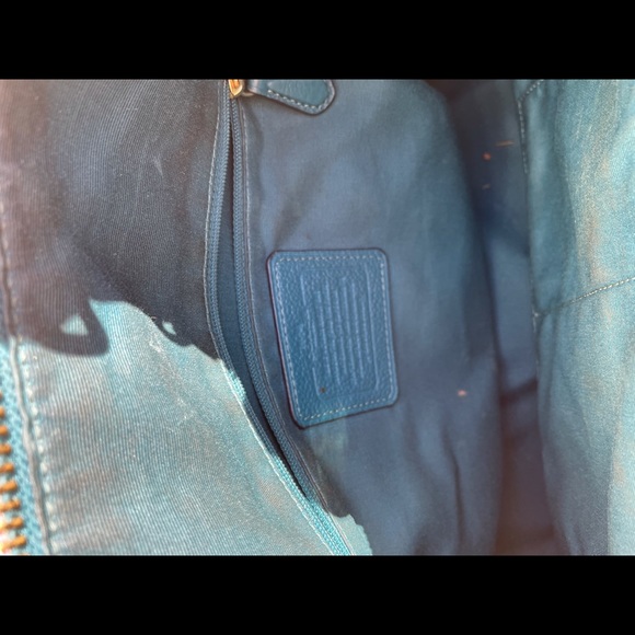 Coach crossbody with adjustable strap - Picture 10 of 15